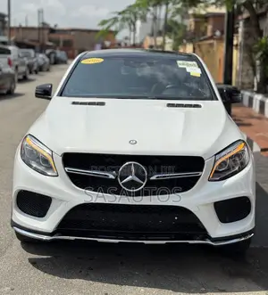 Mercedes-Benz GLE-Class 2016 White
