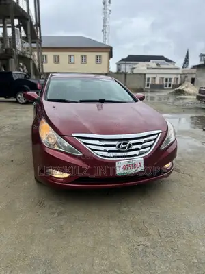 Hyundai Sonata 2012 Red
