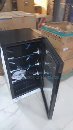 Commercial Grade Hisense JC-94 Beverage Cooler – New