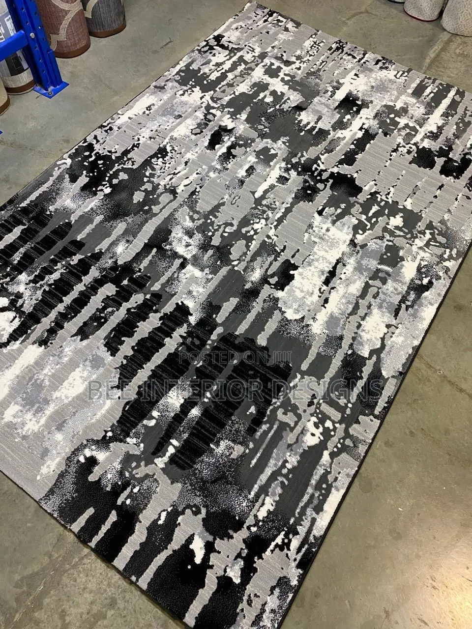 Quality Centre Rug
