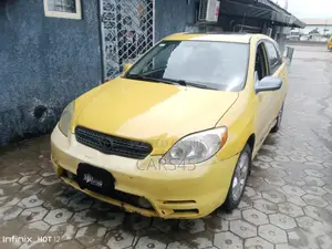 Toyota Matrix 2004 Yellow