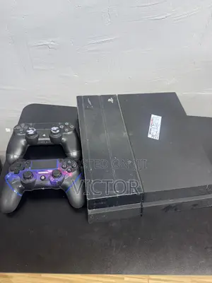 Play Station 4