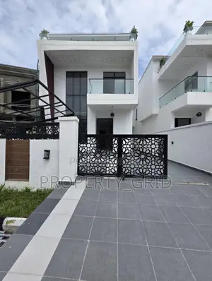 4bdrm Duplex in Sangotedo for sale