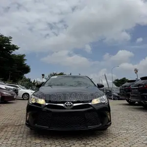 Toyota Camry 2016 Black