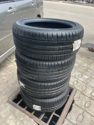 215 50 17 Brand New Original Dunlop Tire With Current Date
