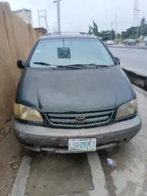 Toyota Sienna XLE 2005 Gray