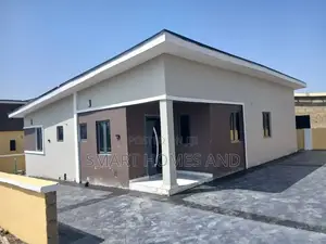 3bdrm Bungalow in Baay Foreshore, Iwo Road for sale