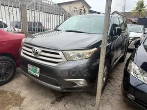 Toyota Highlander 2011 Gray