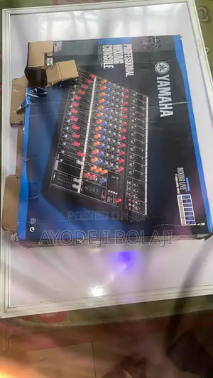 Yamaha 12 Channel Mixer