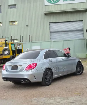 Mercedes-Benz C300 2016 Silver