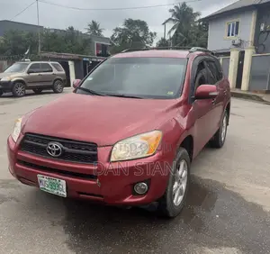 Toyota RAV4 2011 Red