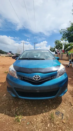 Toyota Yaris 2014 Blue