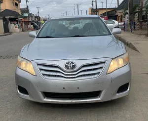 Toyota Camry 2010 Silver