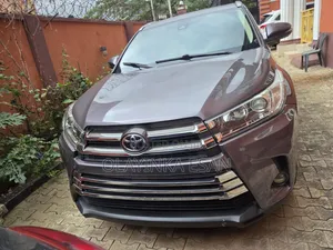 Toyota Highlander 2015 Gray