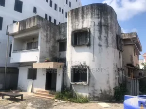 9bdrm Duplex in Off Adeola Adeku for rent