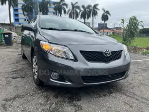 Toyota Corolla LE 4dr Sedan (1.8L 4cyl 4A) 2010 Gray