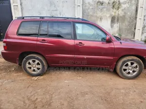 Toyota Highlander 2005 Red