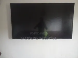 Maxi TV 58inches Smart