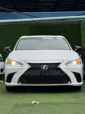 Lexus ES 350 Base 2021 White