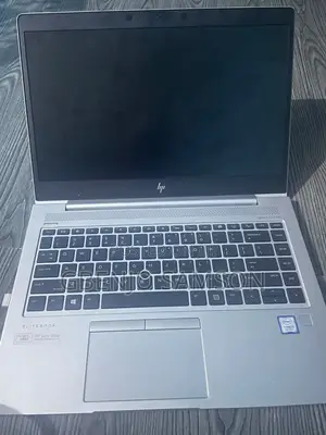 Laptop HP EliteBook 840 G8 16GB Intel Core i5 SSHD+SSD 256GB