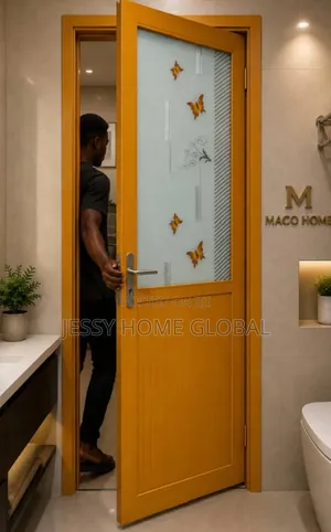 750 Toilet Half Glass
