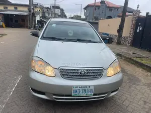 Toyota Corolla 2004 Silver
