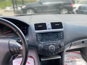 Honda Accord 2005 Gray