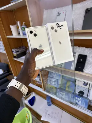 Apple iPhone 13 128 GB White