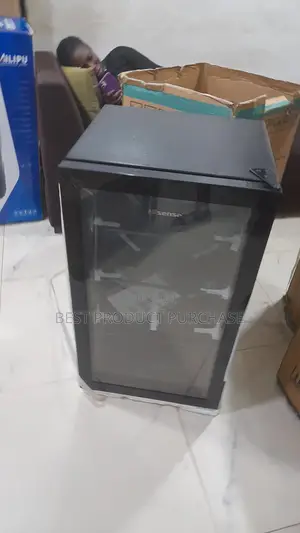 Hisense JC-94 Mini Beverage Fridge