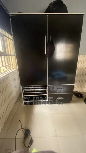 6 by 4.5 Ft Wardrobe