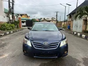 Toyota Camry LE 4dr Sedan (2.5L 4cyl 6A) 2011 Blue