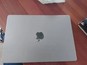 Laptop Apple MacBook Pro 2021 M1 16GB Apple M1 Pro SSD 512GB