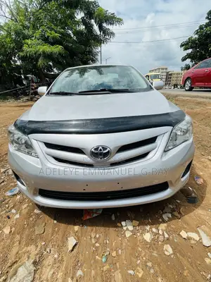 Toyota Corolla 2012 Silver