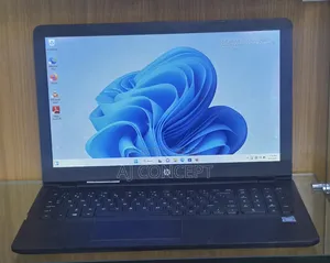 Laptop HP 15-ra003nia 8GB Intel Celeron HDD 500GB