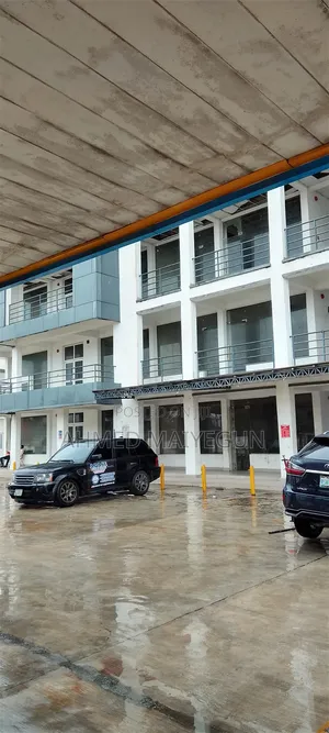 Commercial Space Facing Lekki Epe Express Way