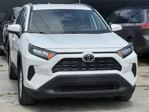 Toyota RAV4 2020 White