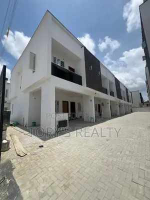 Furnished 2bdrm Apartment in Lekki Phase 2 for rent