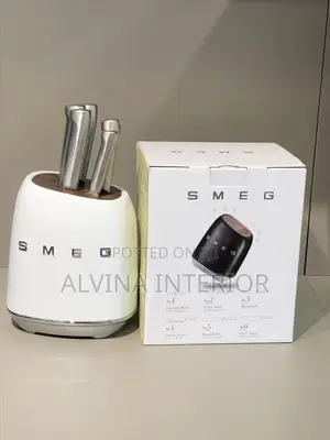 Smeg Knife Set