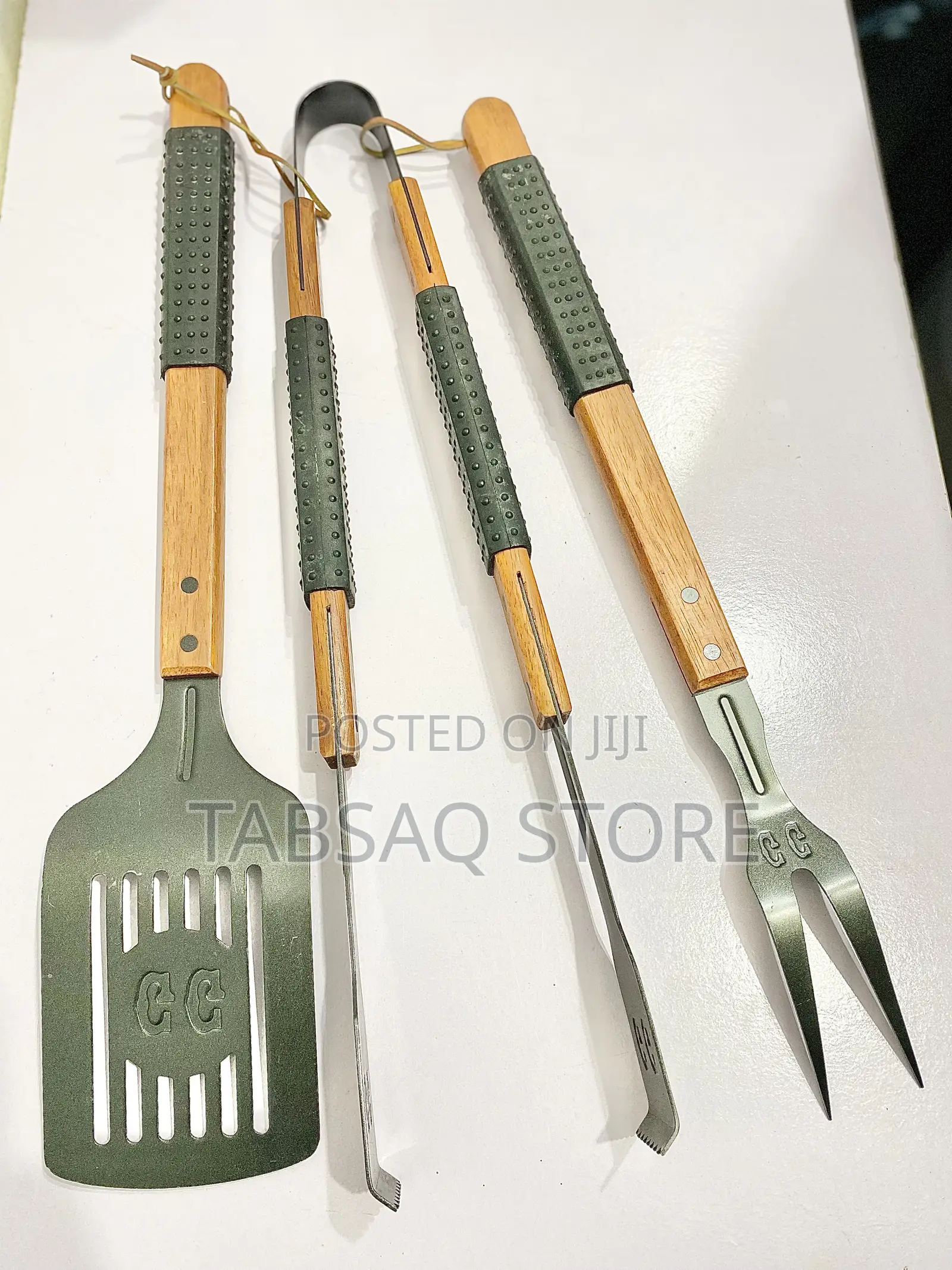 3-Pieces Barbecue Grill Tools