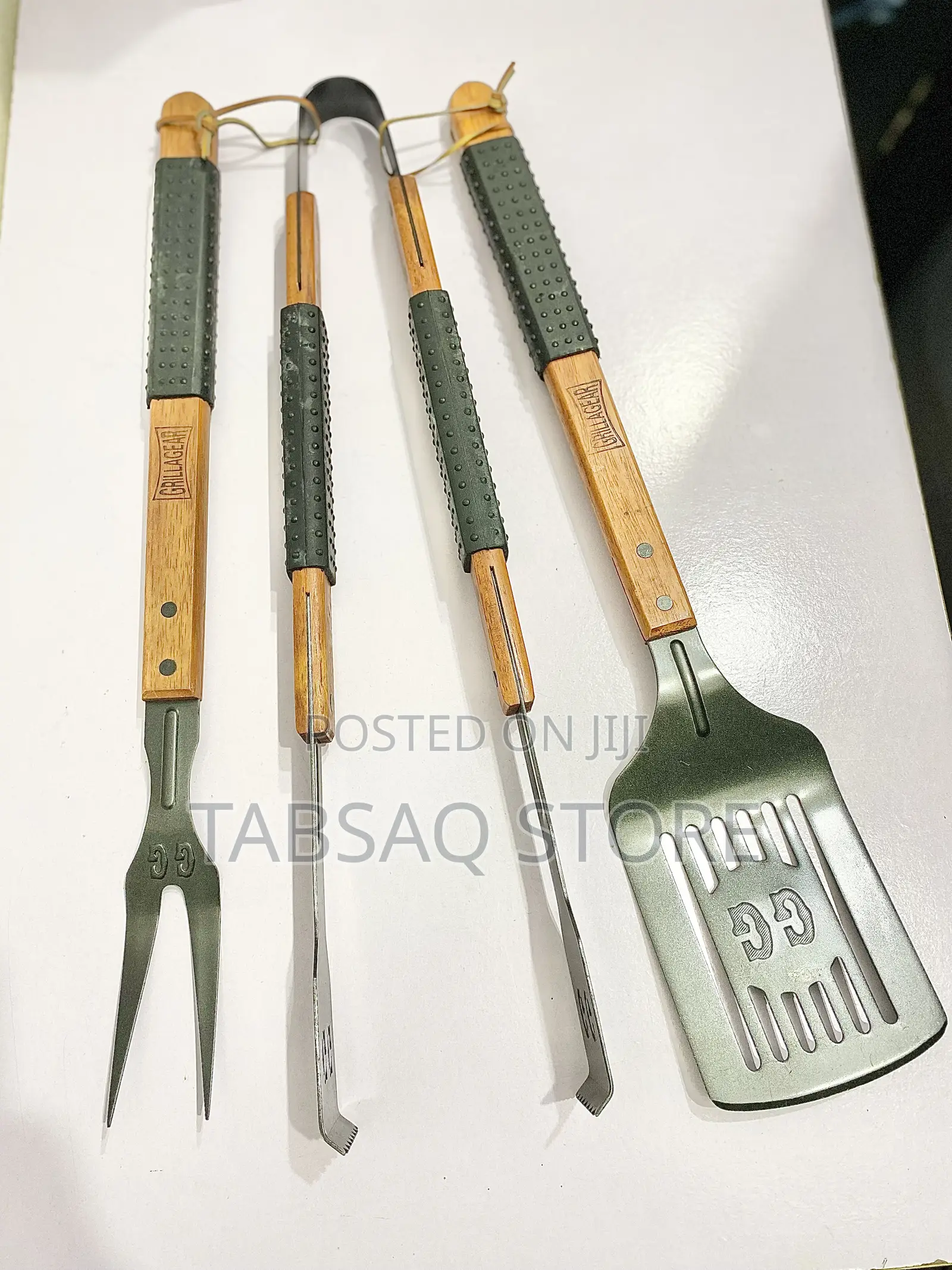 3-Pieces Barbecue Grill Tools