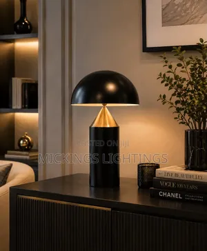 Modern Light Luxury Living Room Sofa, Mushroom Table Lamp