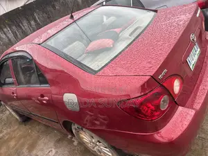 Toyota Corolla 2004 Red