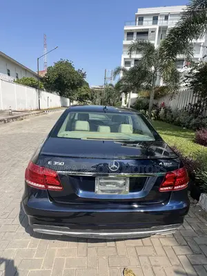 Mercedes-Benz E350 Base 4dr Sedan RWD (3.5L 6cyl 7A) 2014 Blue