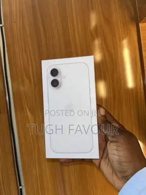 New Apple iPhone 16 128 GB White