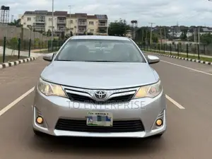 Toyota Camry 2014 Silver