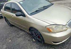 Toyota Corolla 2006 Gold