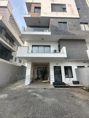 5bdrm Duplex in Banana Island for rent