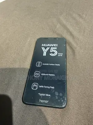 Huawei Y5 32 GB Black