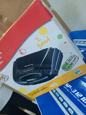 Cool-Touch Handle Polystar PV-SWB830B2 Triangle Sandwich Toaster