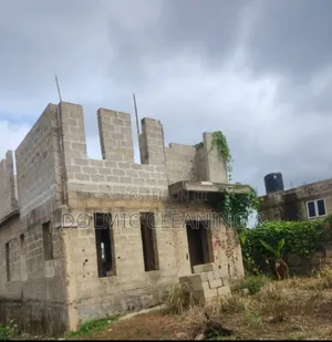 3bdrm Duplex in Ayobo for sale